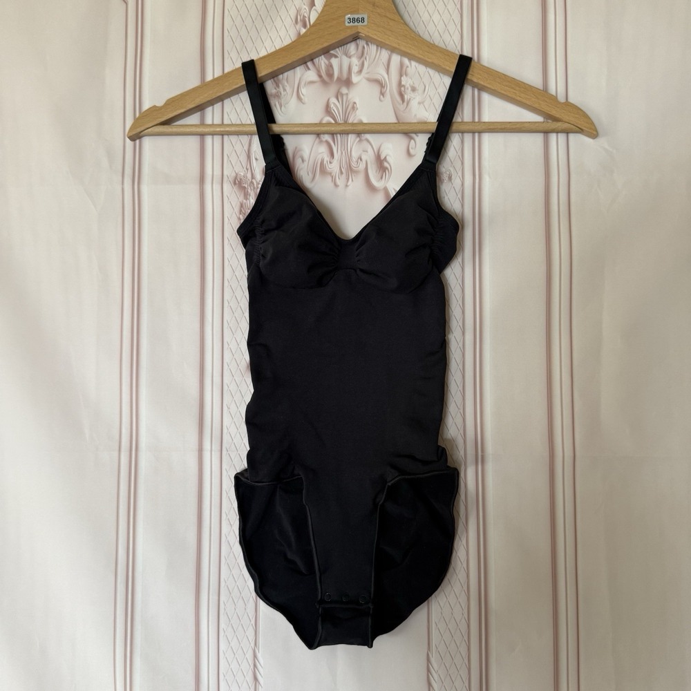 SKIMS Seamless Sculpt Brief Bodysuit Onyx Black Size XS Stretchy NWOT $72
